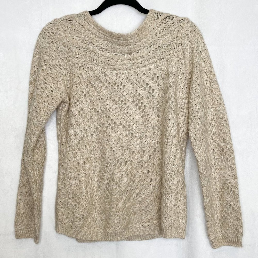 Croft & Barrow cream crew neck cable knit sweater